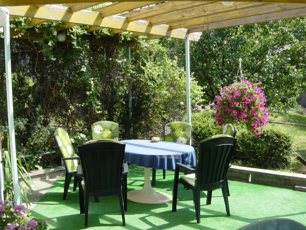 לינה וארוחת בוקר בודפשט Belle Fleur Panzio מראה חיצוני תמונה